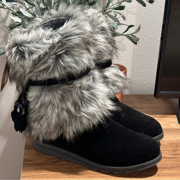 Muk Luks Shoes - Lukees By Muk Luks Sigrid Leela Too 11 Boots Faux Fur Knit Cuff Braided Tassels